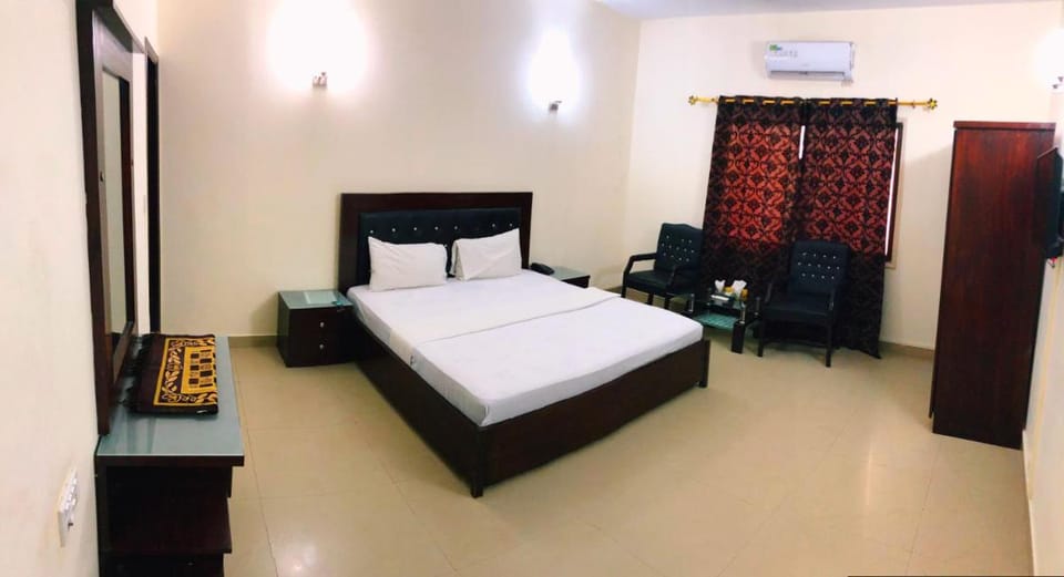 The Muslim Guest House Vacation rental in Karachi