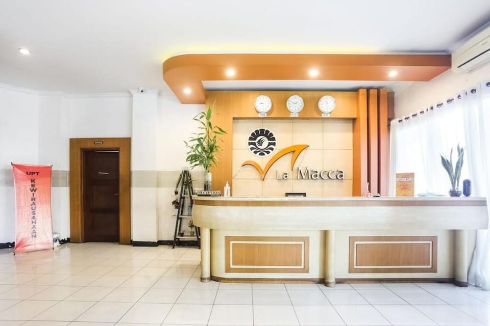 OYO 3970 Hotel La Macca Makassar Hotel in Indonesia