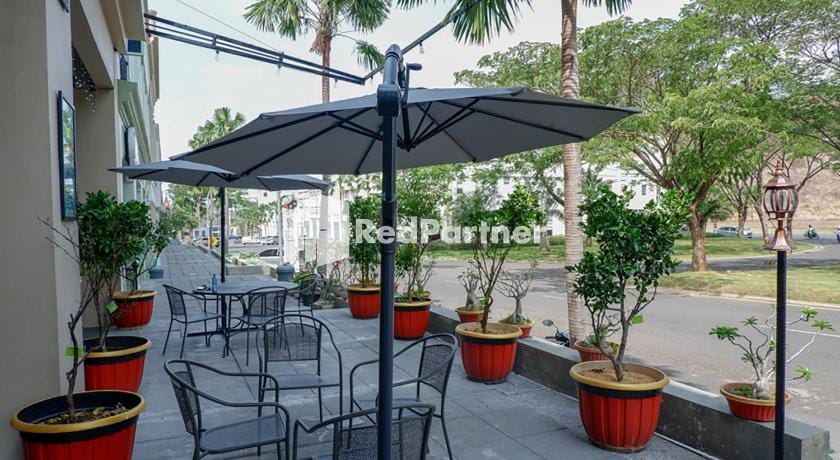 Rit's Garden @ CitraGrand Semarang Mitra RedDoorz Hotel in Indonesia
