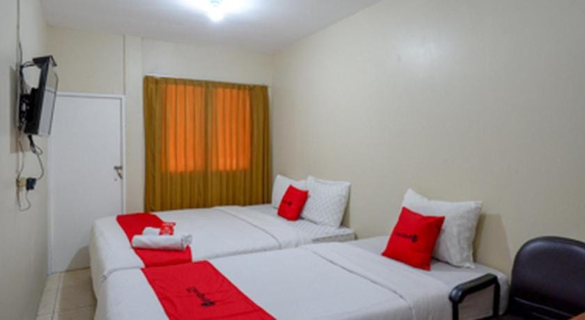 RedDoorz near RSUD Kudus Hotel in Indonesia
