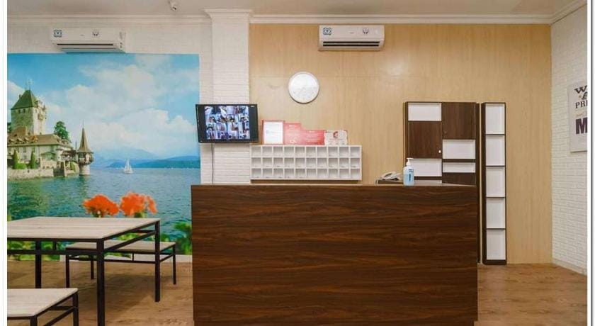 RedDoorz near JIEXPO Kemayoran 2 Hotel in Jakarta