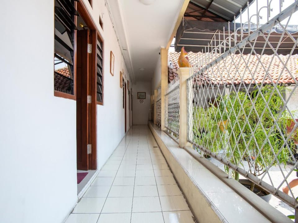 SPOT ON 3961 Fico's Residence Syariah Hotel in Jakarta