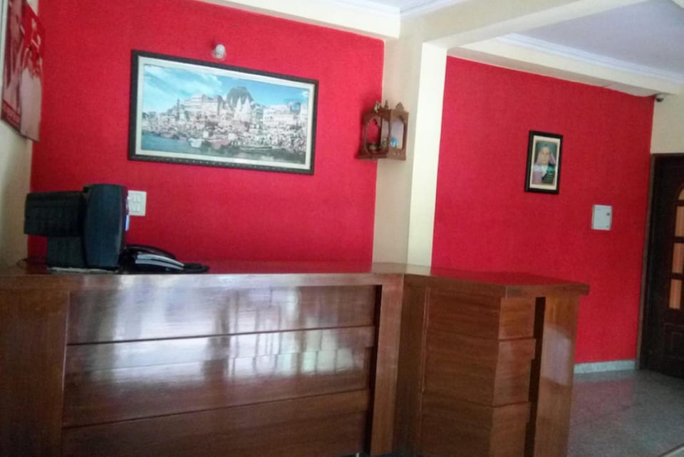 Goroomgo Kashi Inn Near Cantt Railway Station Varanasi Hotel in Varanasi