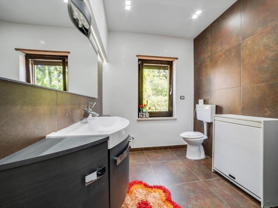 Villa in Nissoria with Private Pool Villa in Sicily