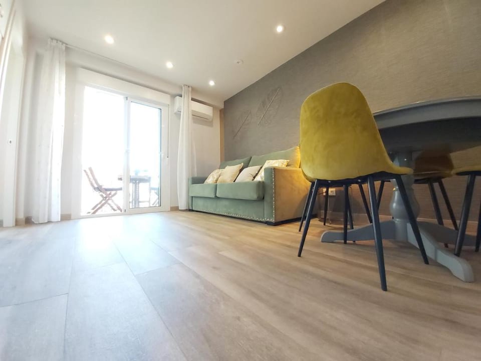 Del Parque Flats Flores Premium Apartment in Malaga