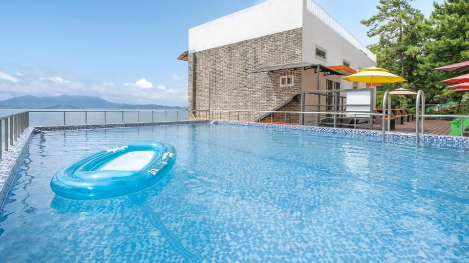 Yeosu Wonderful day Pension Apartment in South Korea