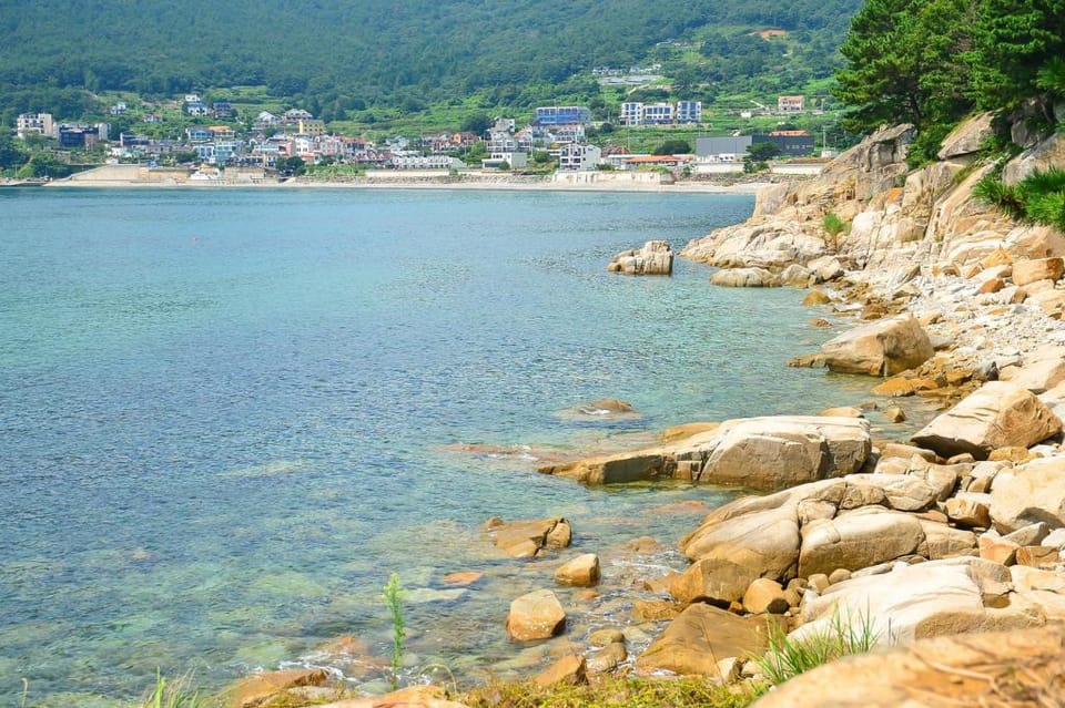 Geoje PurenNeoul Pension Bed and Breakfast in South Korea