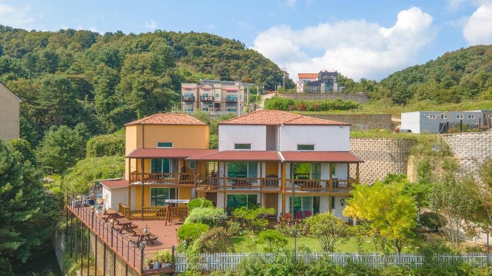 Gapyeong Art Pension Bed and Breakfast in Gyeonggi-do
