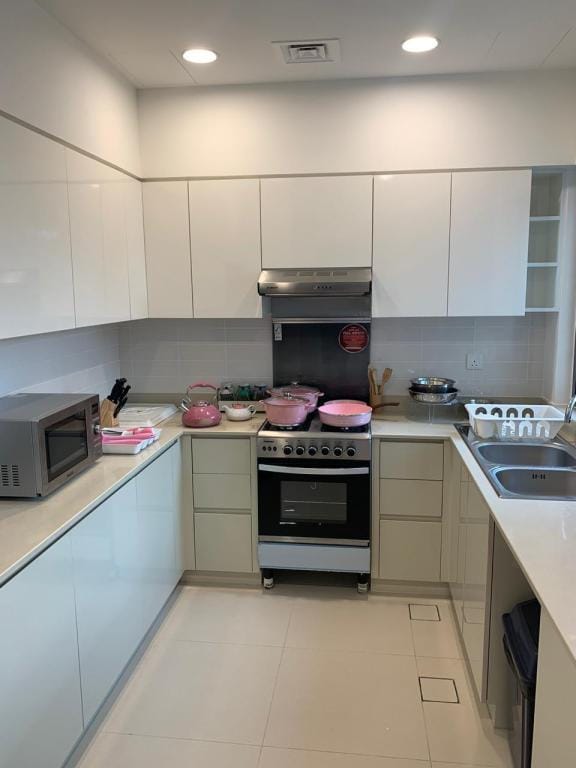 Villa for rent with swimming pool Villa in Dubai