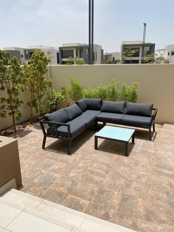 Villa for rent with swimming pool Villa in Dubai