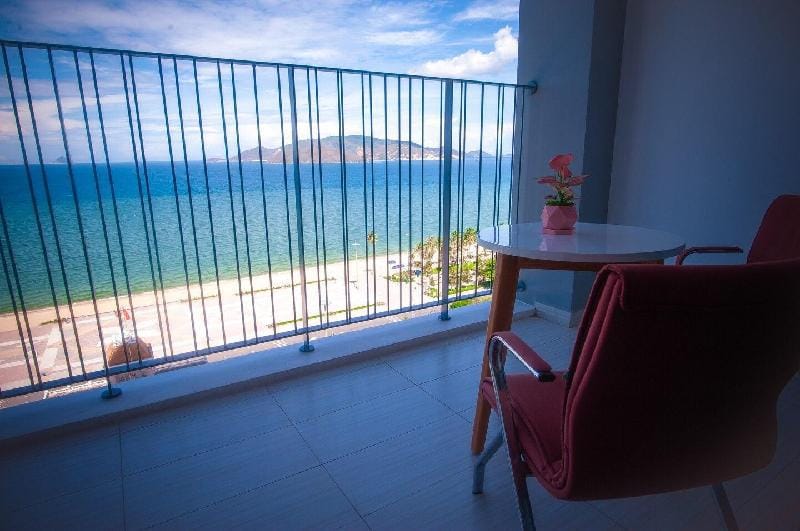 Free Ploo ❀ Sea View ❀ Panorama Nha Trang Apartment in Nha Trang