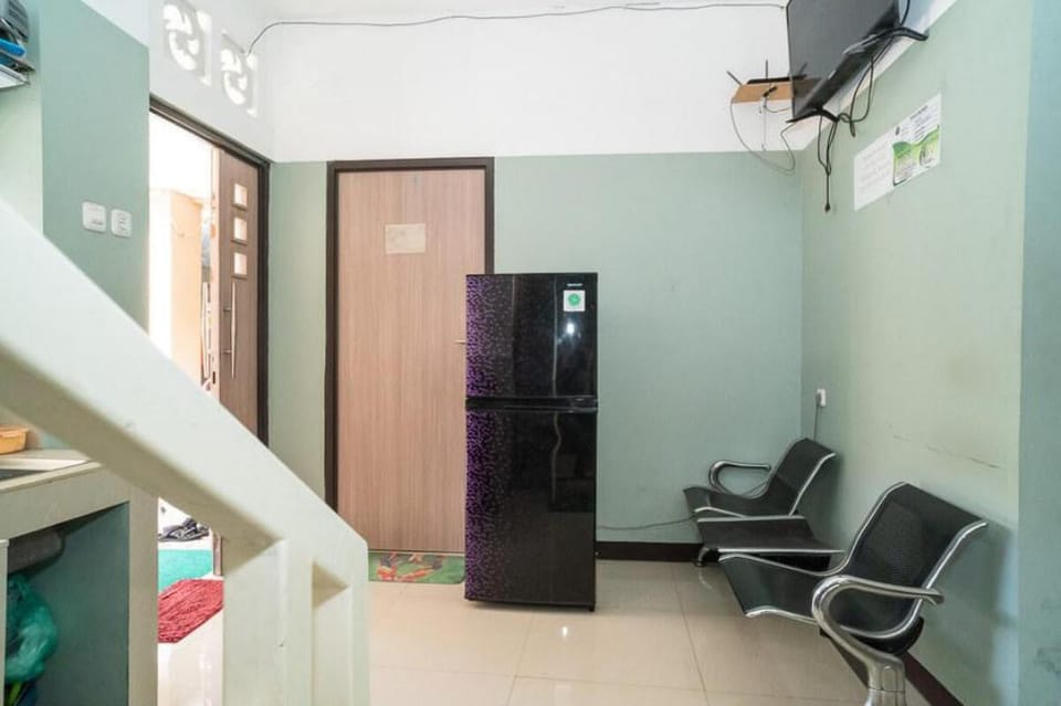 KoolKost near Lokasari Square ( Minimum Stay 6 Nights ) Apartment in Jakarta