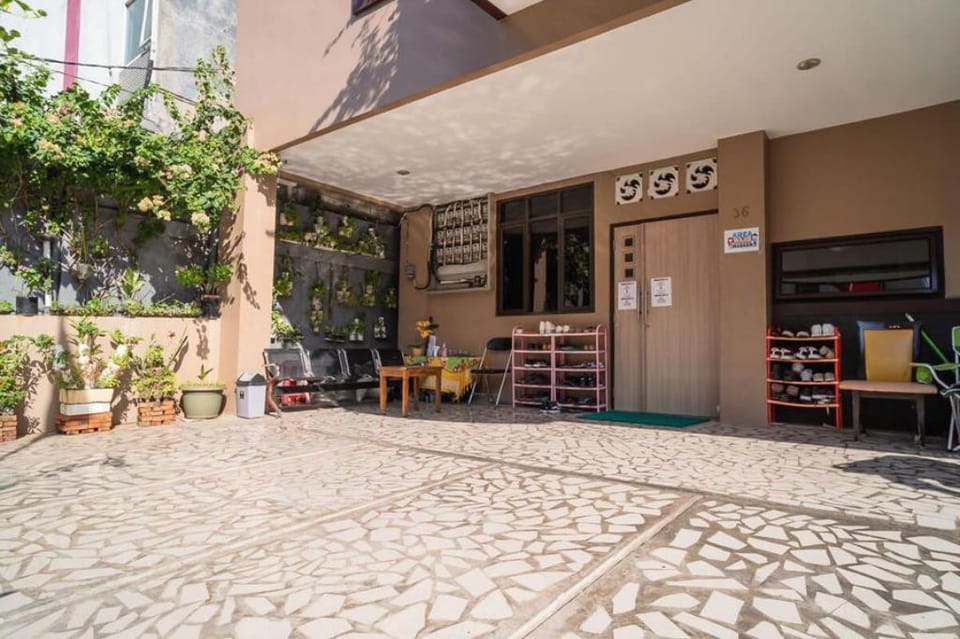 KoolKost near Lokasari Square ( Minimum Stay 6 Nights ) Apartment in Jakarta