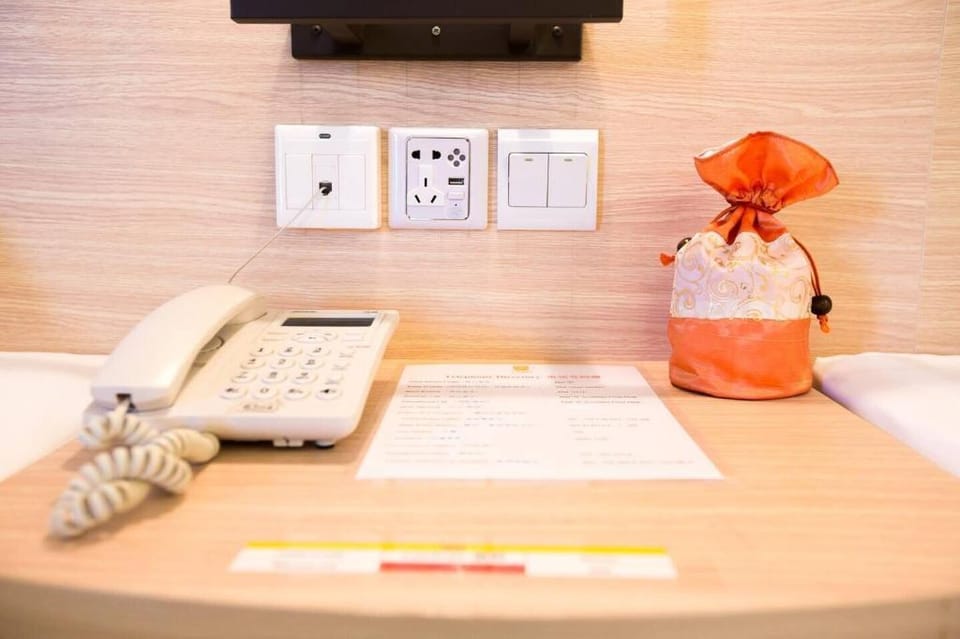 HOOOT DEAL#Senior Dormitory in Old city for 2P Vacation rental in Chiang Mai