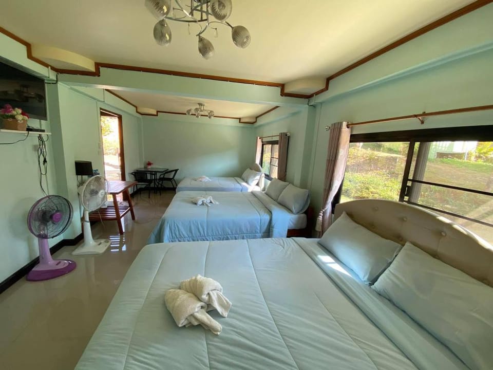 Rai Rung Khao Kho Resort(ไร่รุ่งเขาค้อรีสอร์ท) Villa in Laos