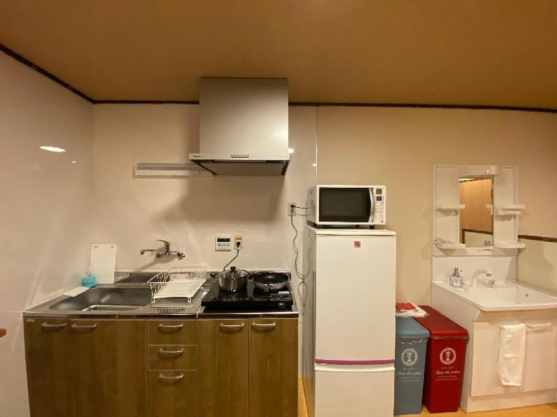 5 minutes from JR Nishi-Oji Station, 1 minute to Aeon Mall Rakunan for convenient living Vacation rental in Kyoto