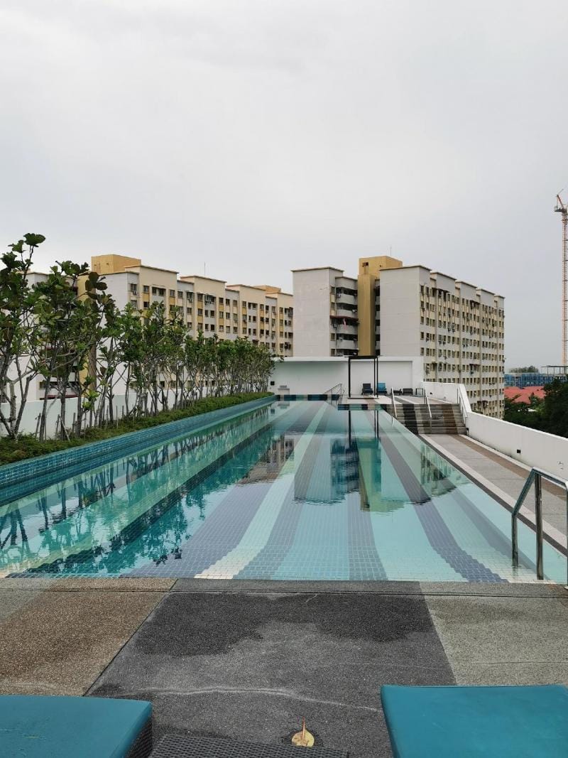 LM Lovely Seaview King Suite# Netflix#EV Charger Apartment in Tanjung Bungah