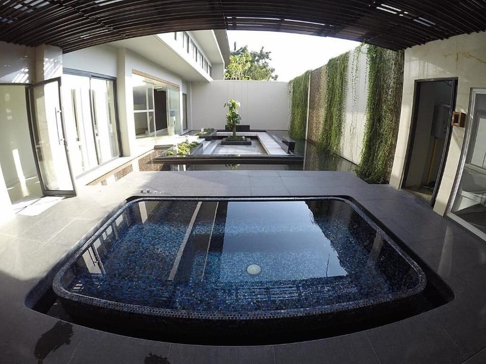 Cozy modern room with stunning lake &mountain view Apartment in Chiang Mai