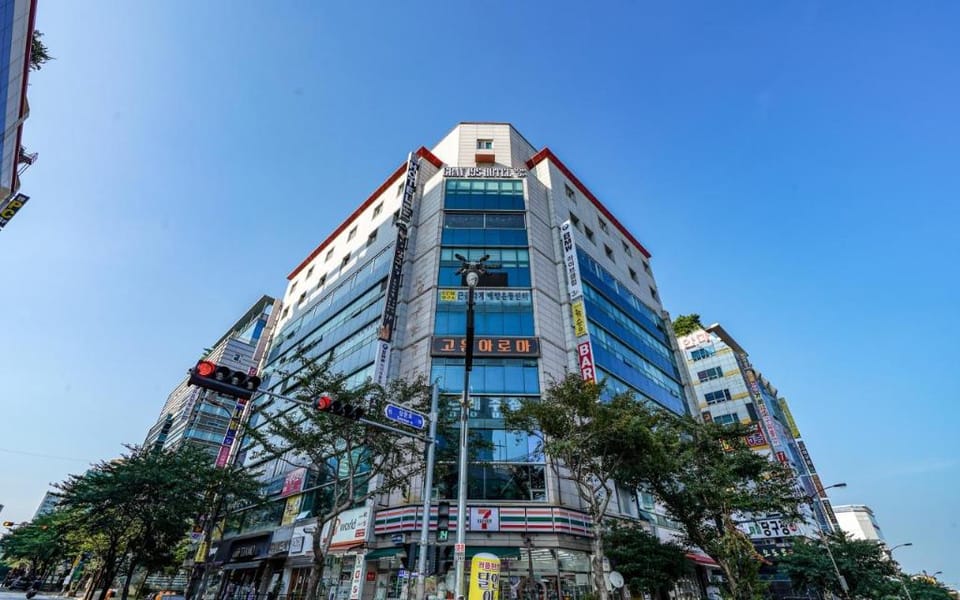 GRAY195 Hotel Hotel in Busan