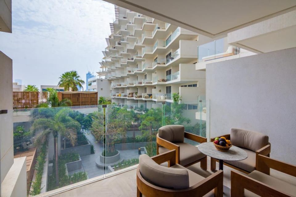 VIP Castles Suites - Residential 2BR in FIVE Palm  Apartment in Dubai