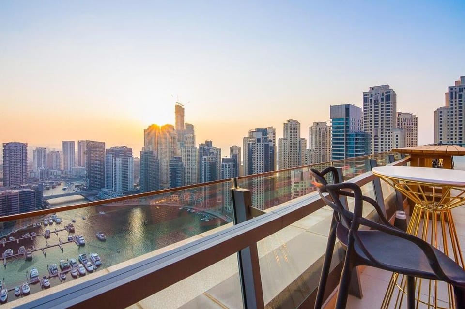 Full Floor 4 Br Penthouse With Private Pool, 360○  Apartment in Dubai