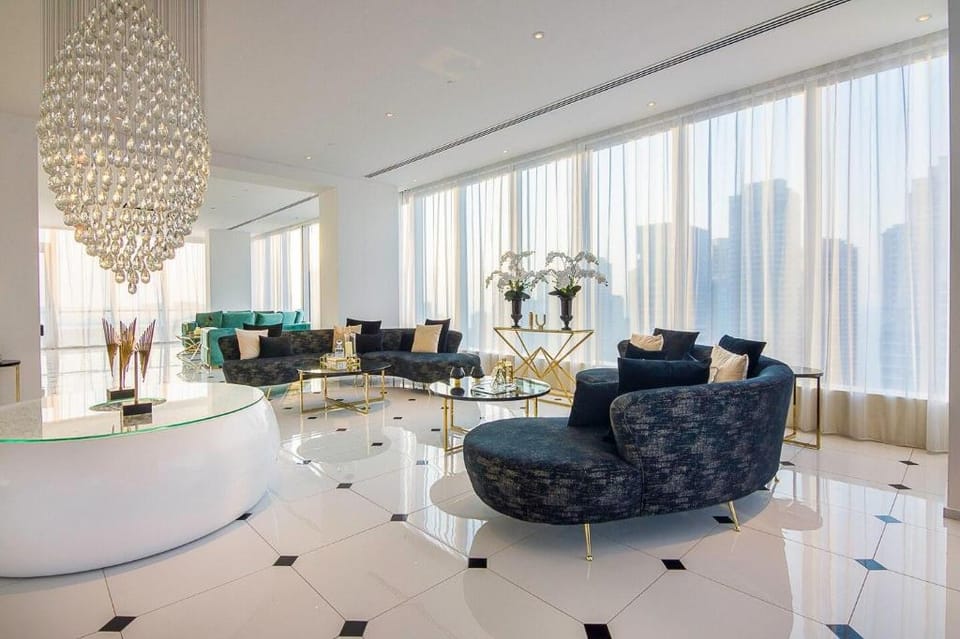 Full Floor 4 Br Penthouse With Private Pool, 360○  Apartment in Dubai