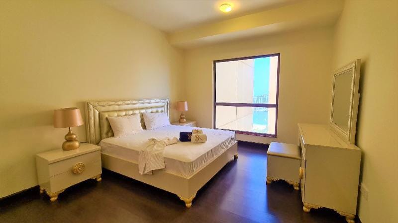 Incredible stay in Dubai Jumeirah Beach Apartment in Dubai