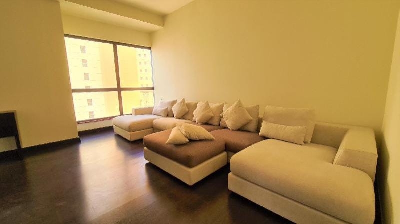 Incredible stay in Dubai Jumeirah Beach Apartment in Dubai