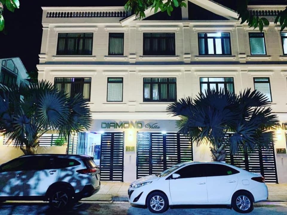 Biệt Thự 11 Phòng-150m tới biển-miễn phí 25 người Villa in Vung Tau