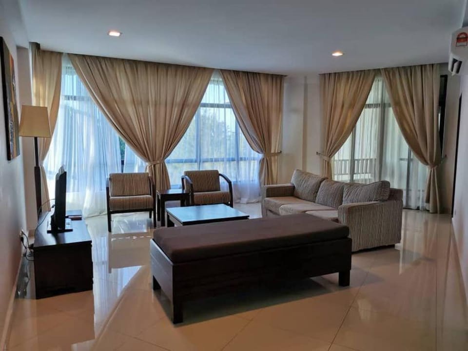 Samsuria Private Beach Front 3bedroom  Apartment in Terengganu, Malaysia