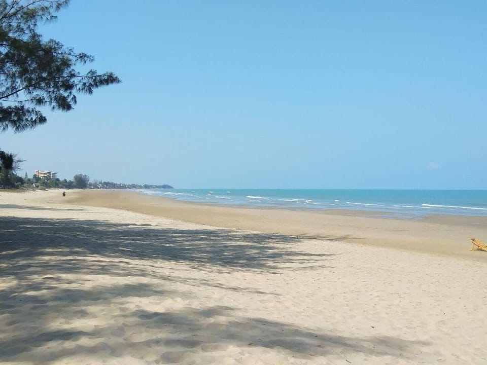 Baan Kin Pranburi - Beachfront & Pool Villa Villa in Prachuap Khiri Khan, Thailand