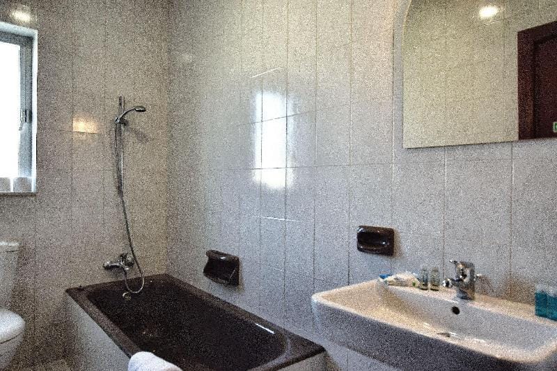 Sea View 2 Bedroom Spacious Bright and Central 4 Apartment in Malta
