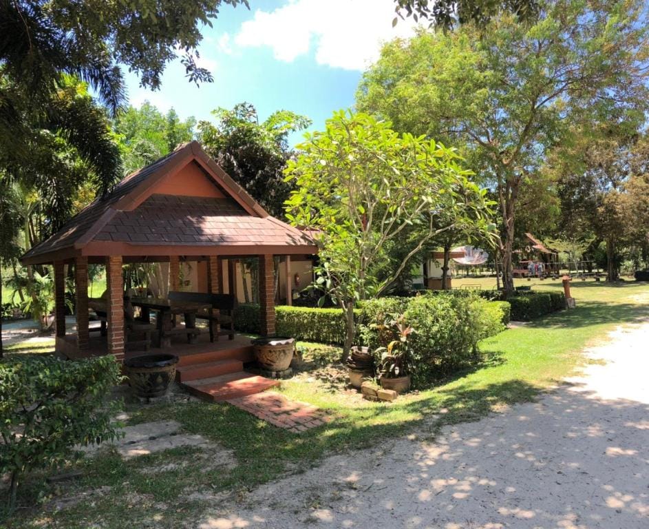 Suanthip Resort Banchang Vacation rental in Chon Buri Changwat