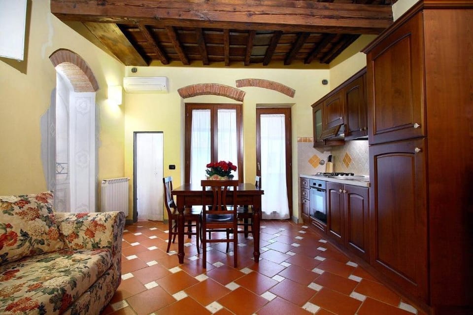 ALERI Few meters from station - historical center Apartment in Florence
