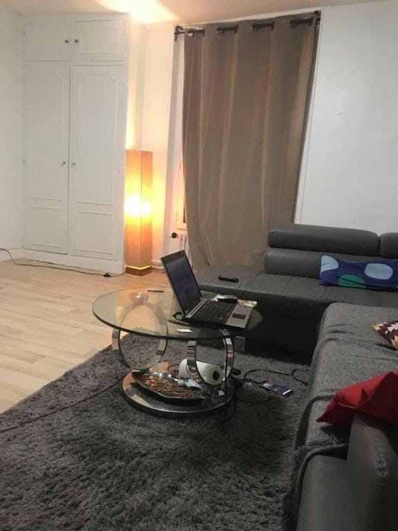 mballe appartement Apartment in Île-de-France