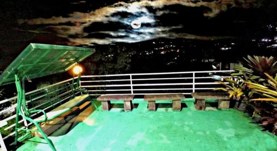 Double Room - Mountain View at Buena Vista Puncak  Vacation rental in Cisarua