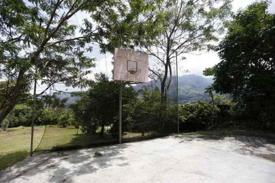Cibeureum Houses Vacation rental in Cisarua
