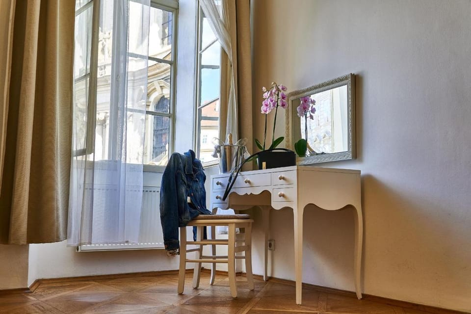 Three Golden Crowns Apartments Apartment in Prague
