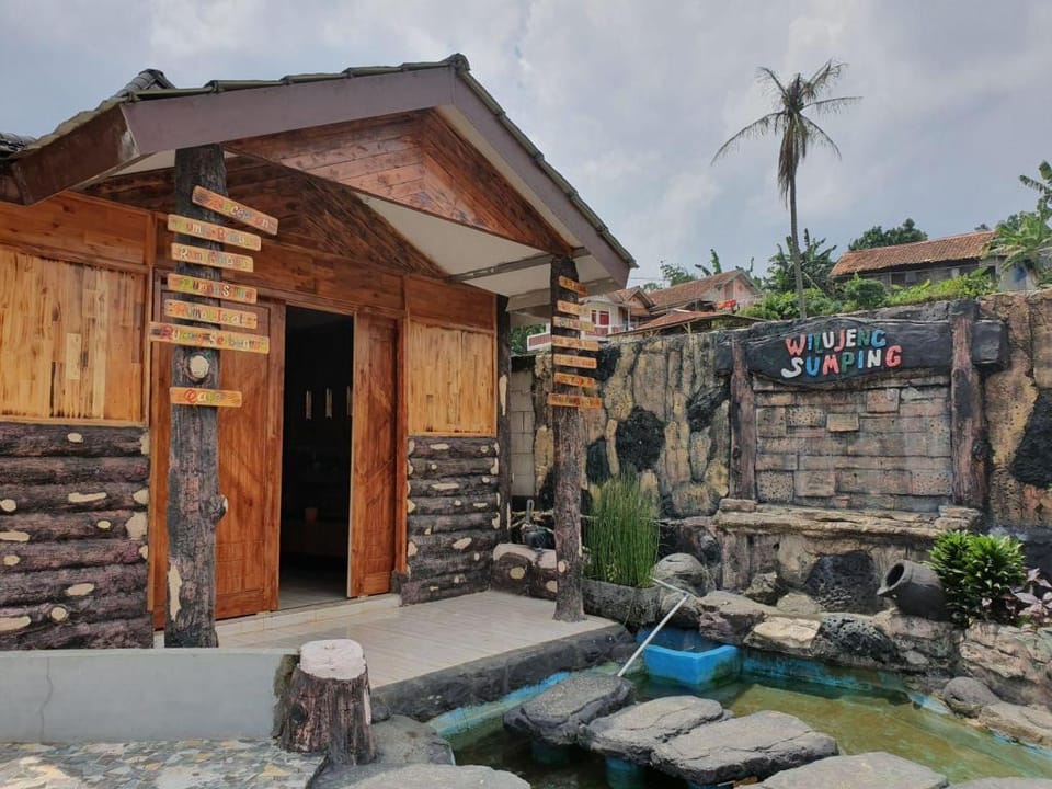 Kampung Istal Bogor Hotel in West Java
