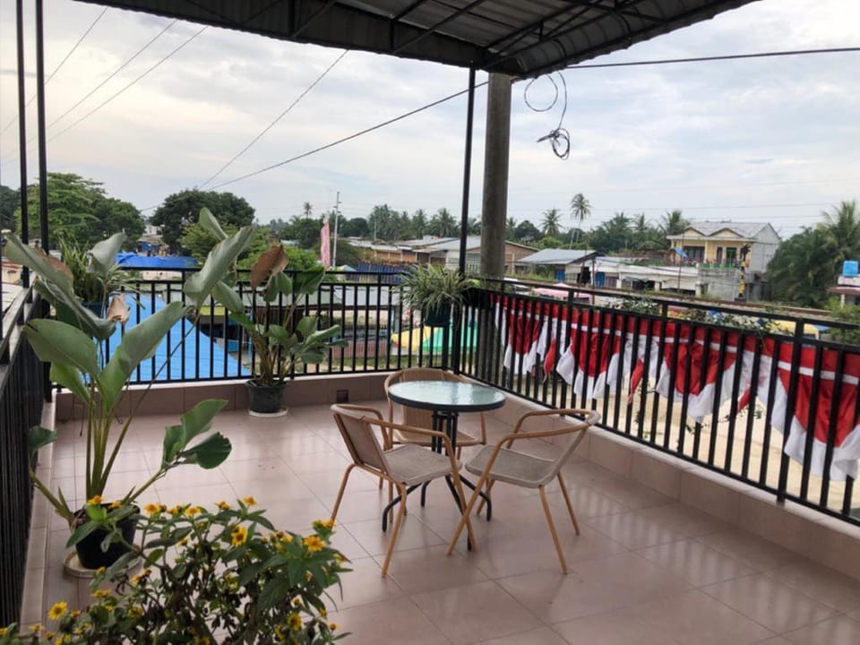 Guest House Nasyauqi Kuala Tanjung Hotel in Indonesia