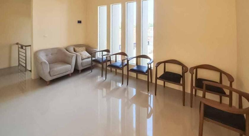Jatiwangi Syariah Guest House Mitra RedDoorz Hotel in West Java