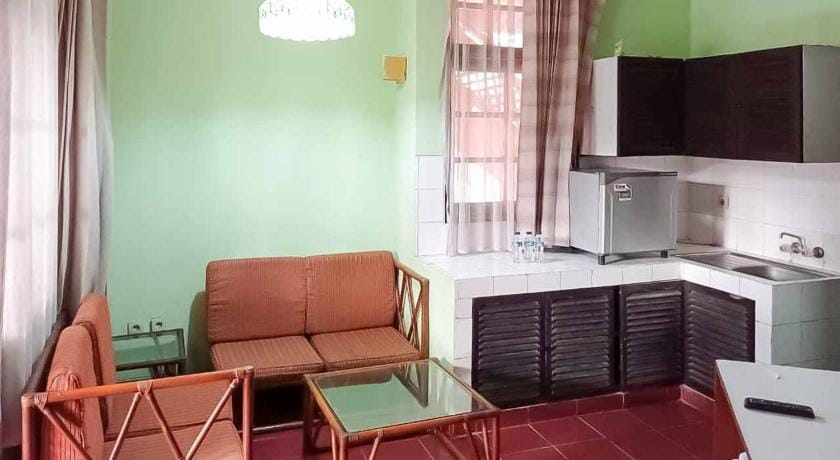 RedDoorz Plus near Tugu Mercusuar Anyer Hotel in Indonesia