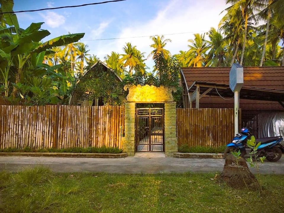 The Vagary for 3 for Three  Vacation rental in Nusapenida