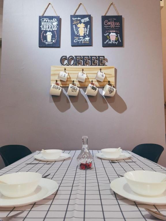 Golden Hills 3 Bedrooms Penthouse Night Market Apartment in Brinchang
