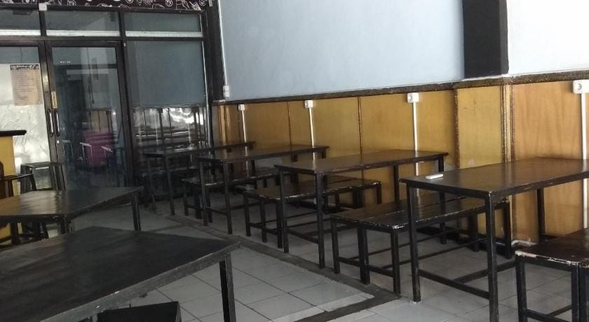 Hotel O Homestay 47 Latanete Near Living Plaza Hotel in Indonesia