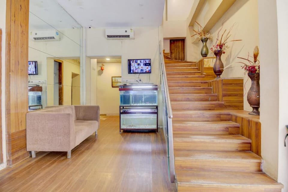 Hotel O Address Inn Hotel in Mumbai