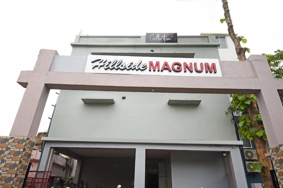 Super Collection O Sayhallo Hillside Magnum Hotel in Bhubaneswar