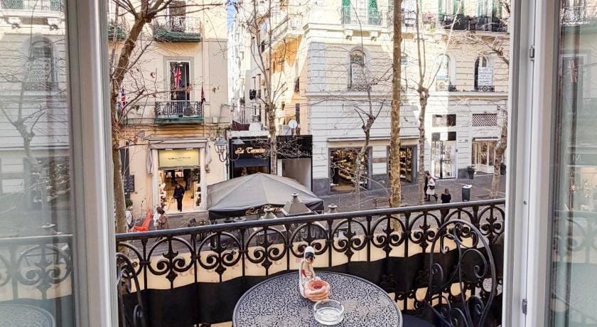 Suite Scarlatti Hotel in Naples