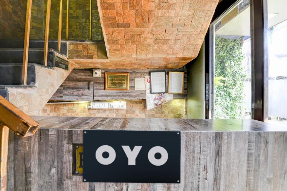 Hotel O by OYO Sharan Guest House Hotel in Kolkata