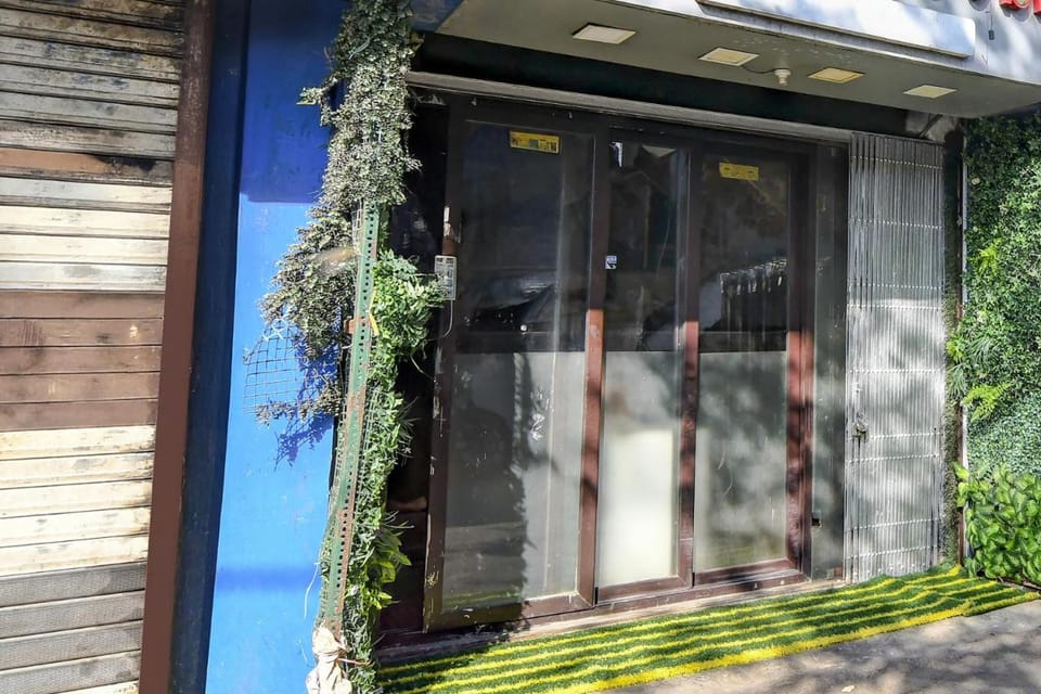 Hotel O by OYO Sharan Guest House Hotel in Kolkata